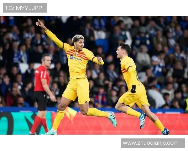 尤文图斯与巴萨激战黄牌频出球员表现引发热议 尤文图斯与巴萨激战黄牌频出球员表现引发热议